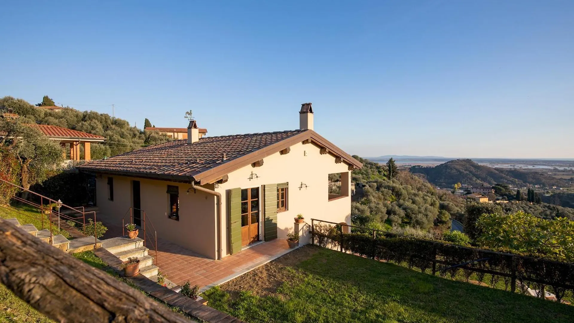 Villa Jasmine 8, Emma Villas Massarosa