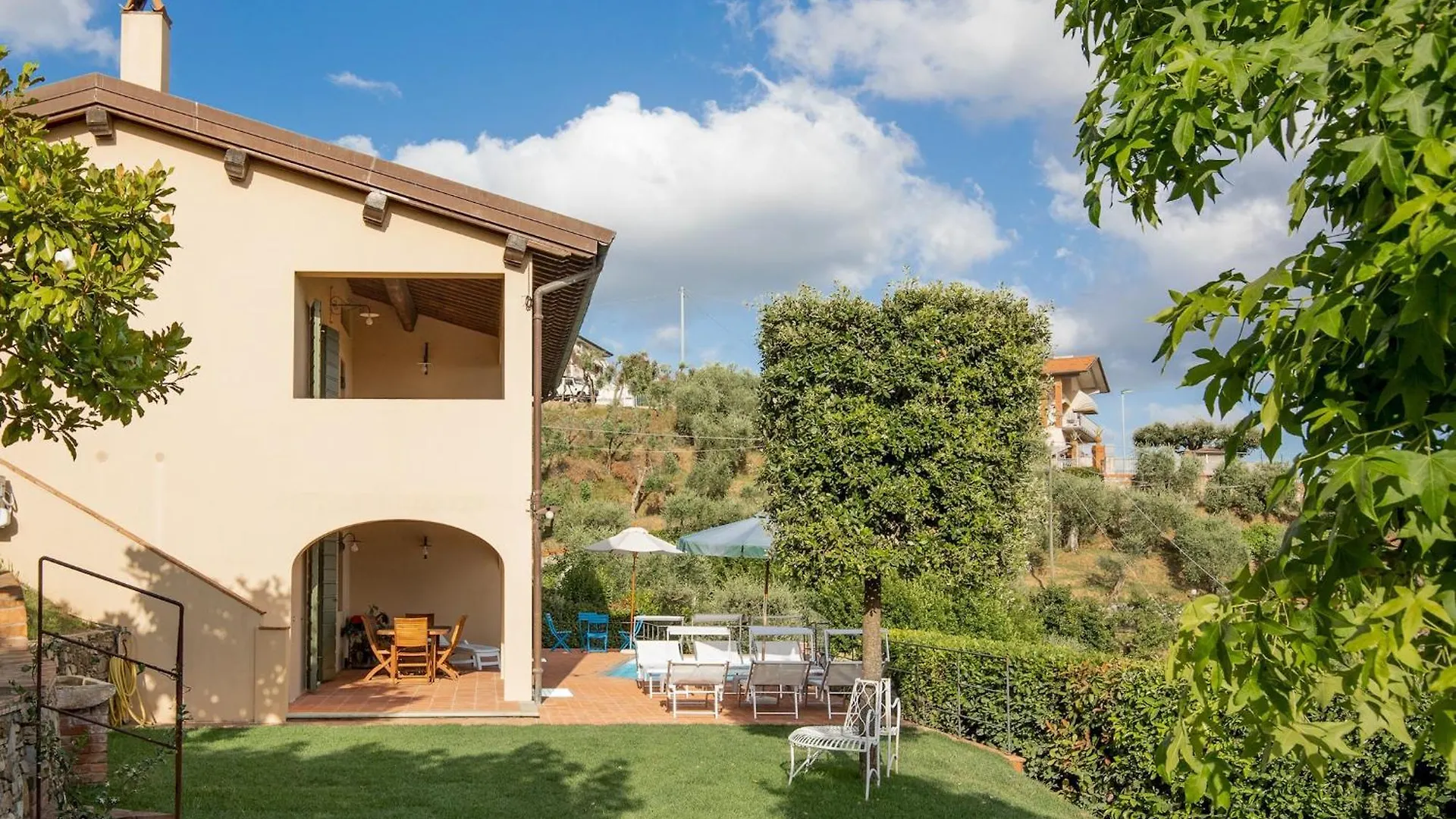 Villa Jasmine 8, Emma Villas Massarosa