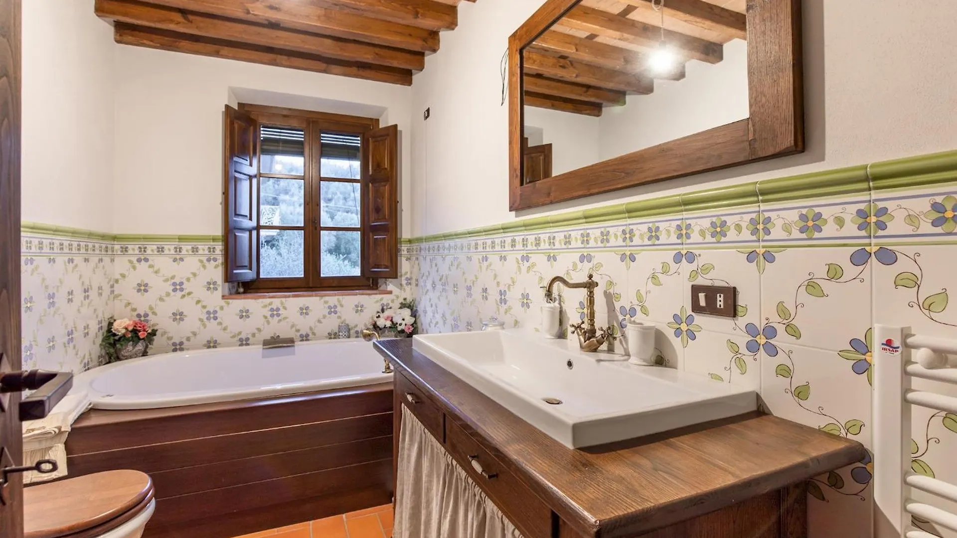 Villa Jasmine 8, Emma Villas Massarosa